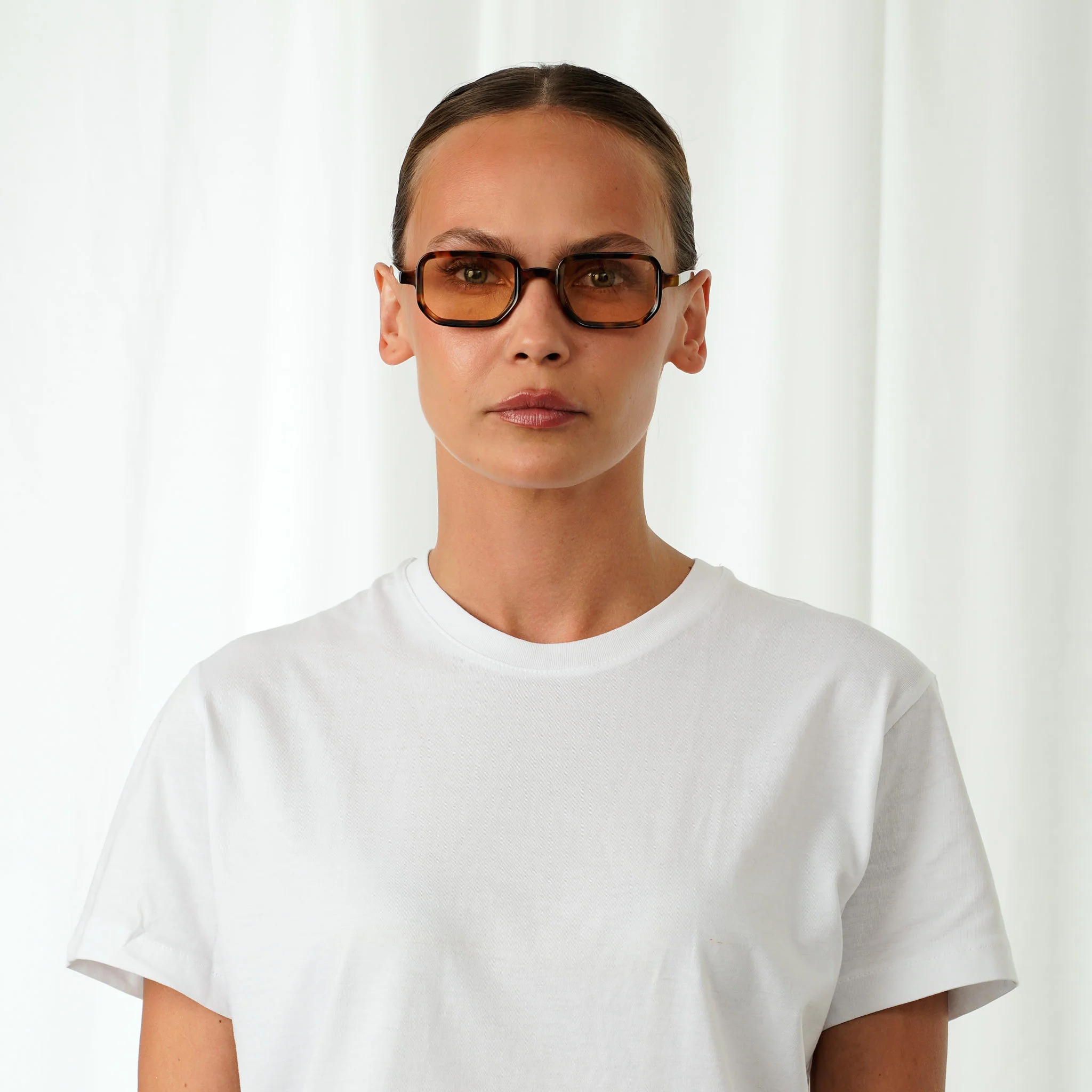 BILLIE - Image 40