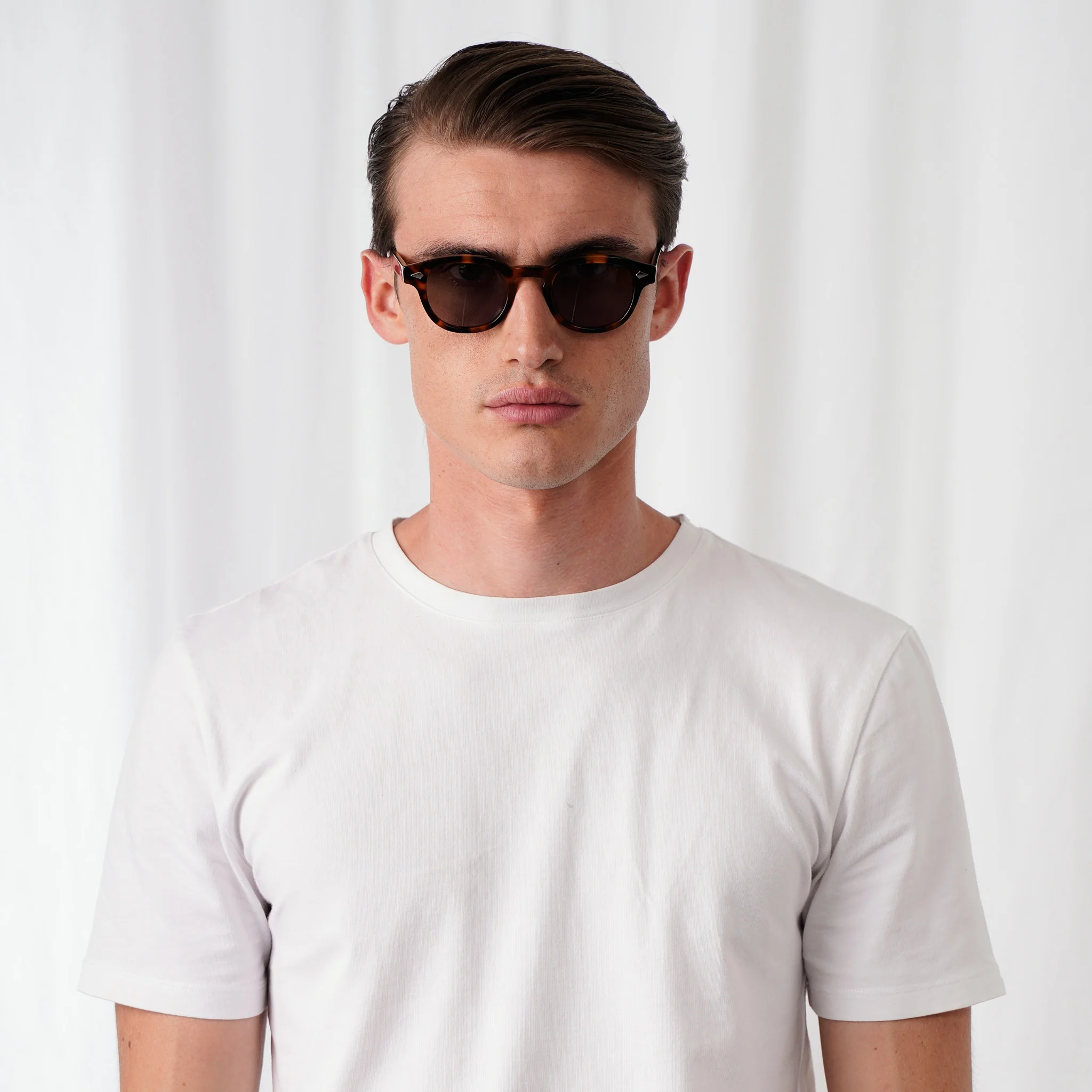 JOHN - Image 15