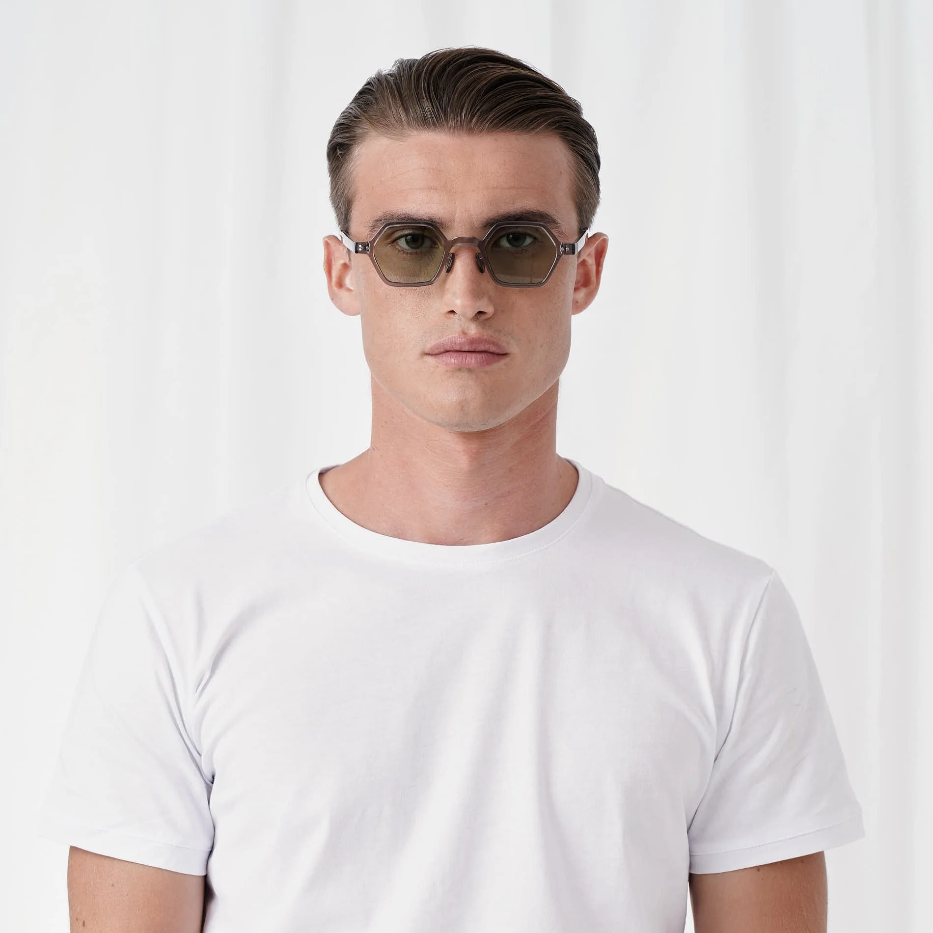 LEON - Image 11