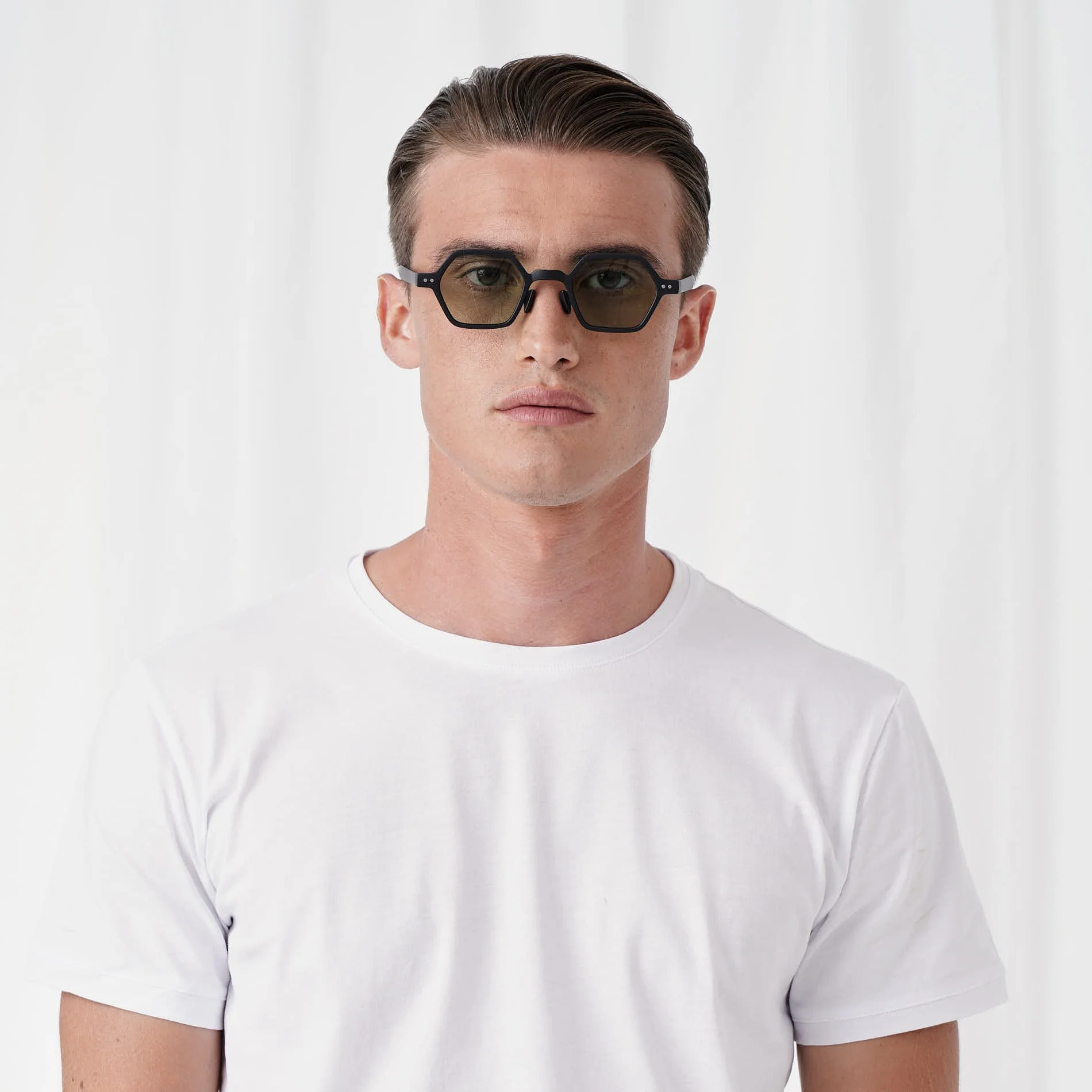 LEON - Image 23