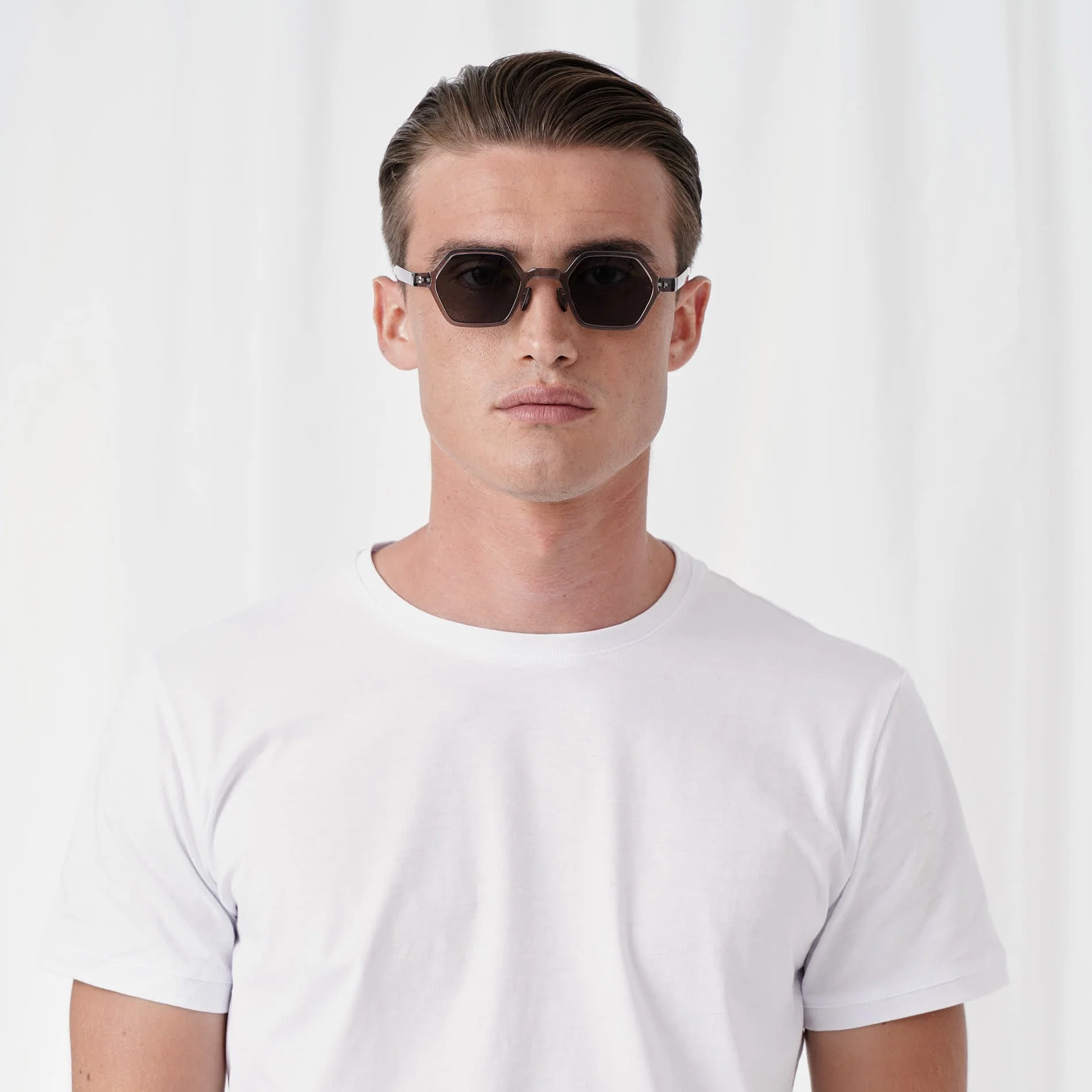 LEON - Image 7