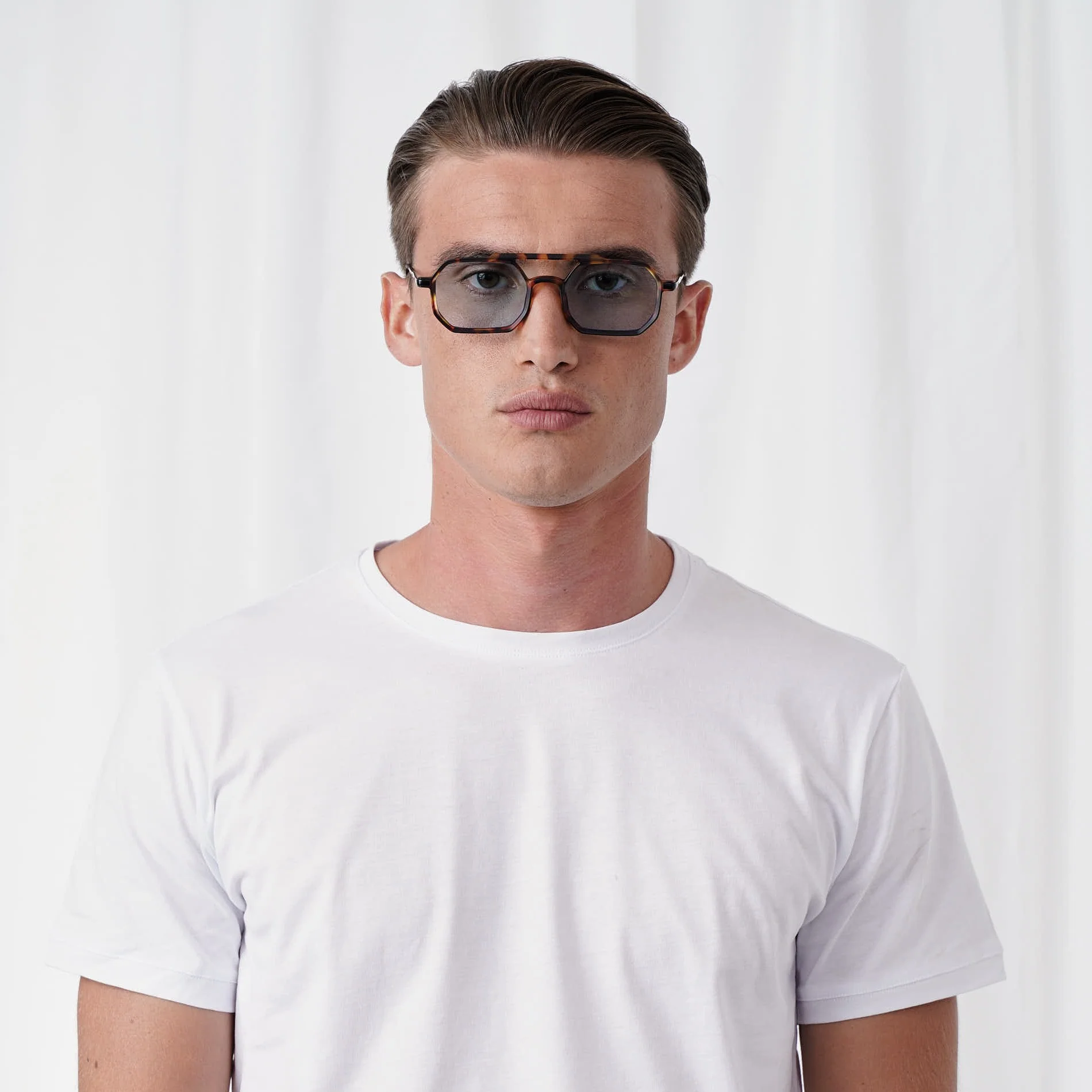RICHARD - Image 23